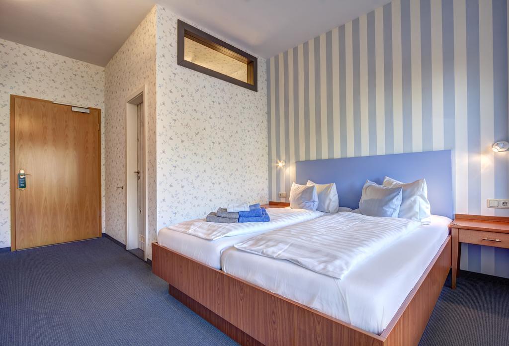 Hotel Villa Seeschloesschen Heringsdorf  Bagian luar foto