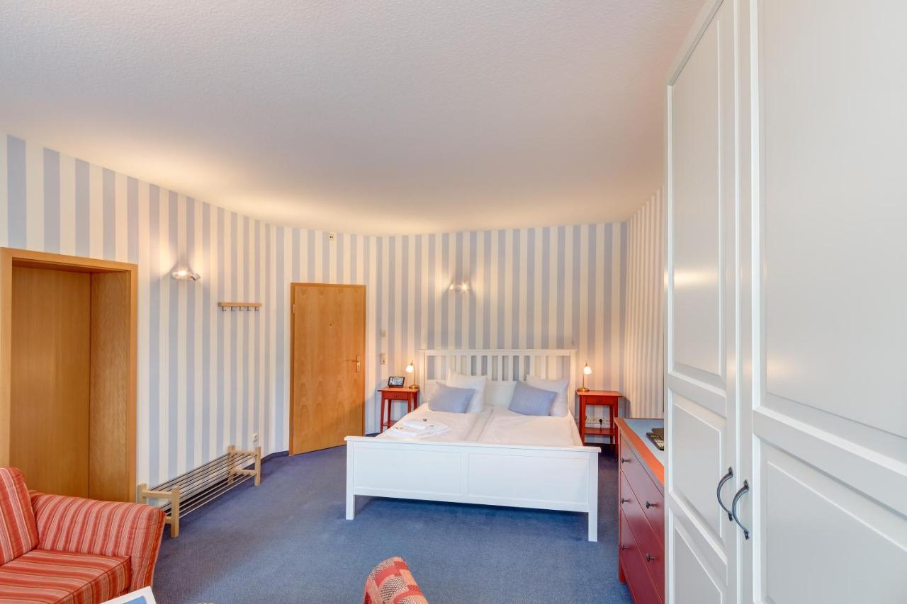 Hotel Villa Seeschloesschen Heringsdorf  Bagian luar foto